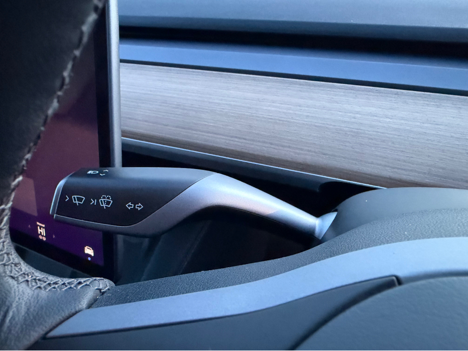 2023 Tesla Model Y - image 31