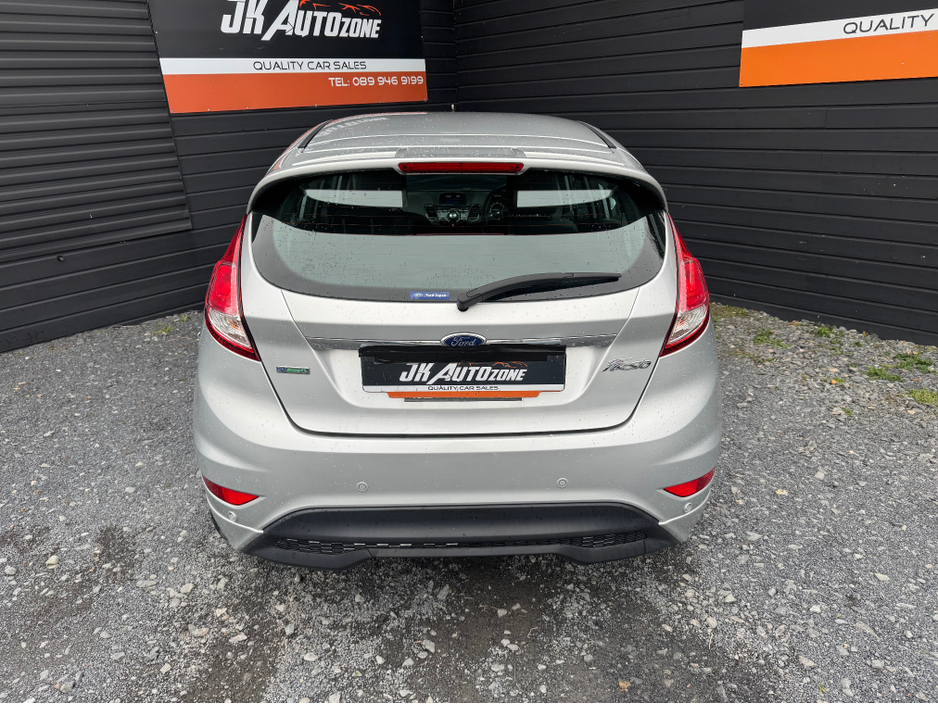 2014 Ford Fiesta - image 5