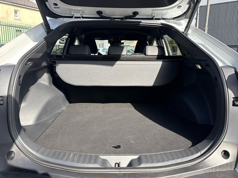 2022 Toyota bZ4X - image 10