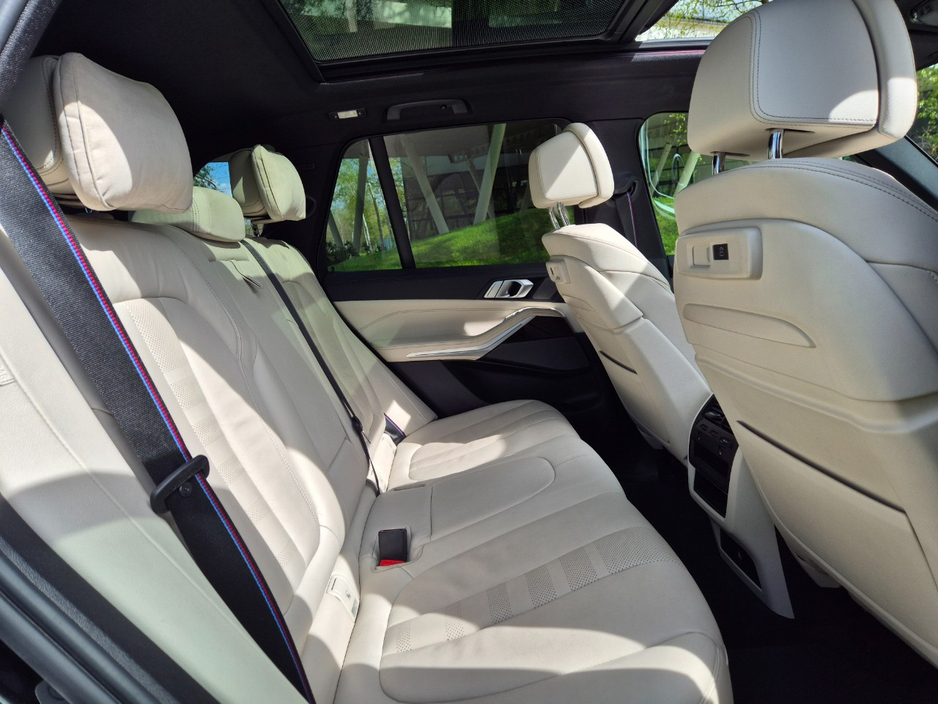 2021 BMW X5 - image 18