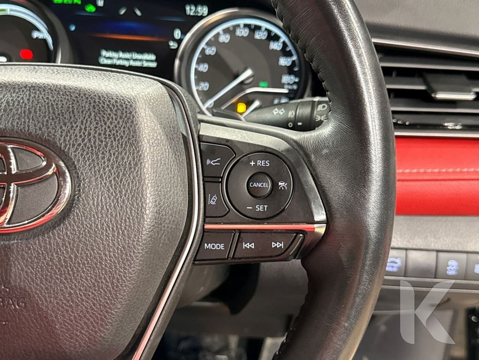 2021 Toyota Camry WS BLACK EDITION - HYBRID - 18'' ALLOY WHEELS - RED LEATHER INTERIOR - ELECTRIC SEATS - REAR CAMERA €26,950