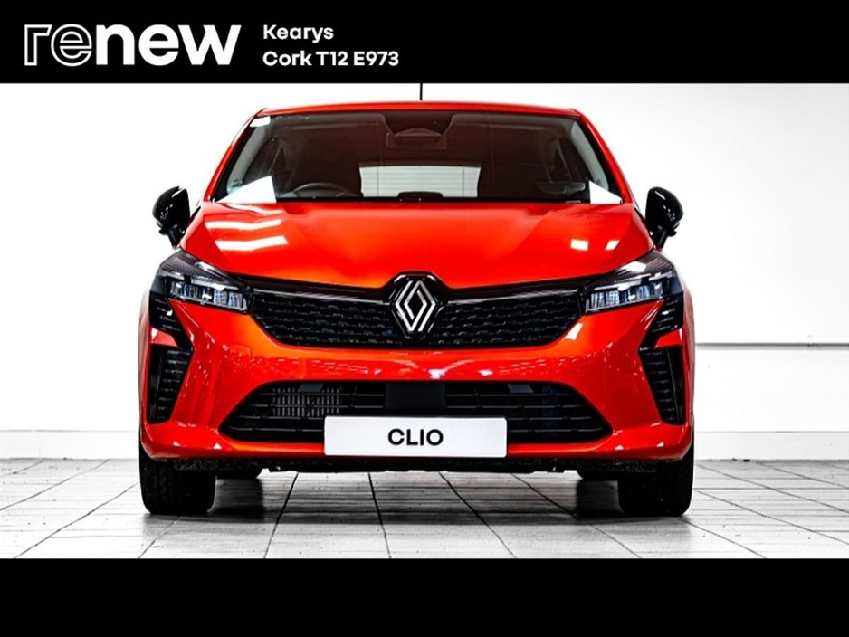 2025 Renault Clio - image 8