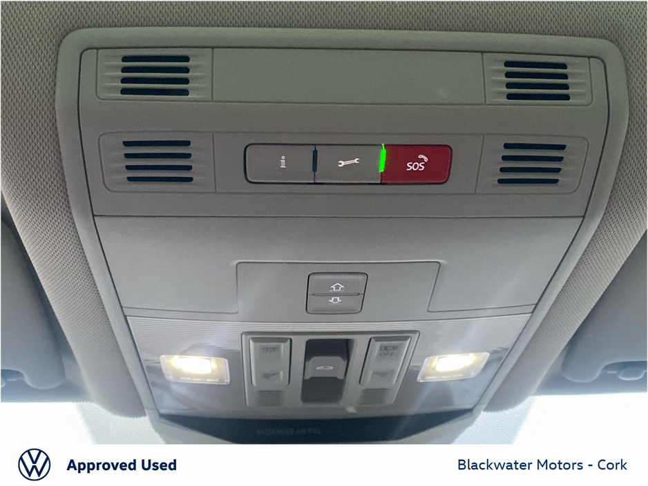 2019 Volkswagen T-Roc - image 28