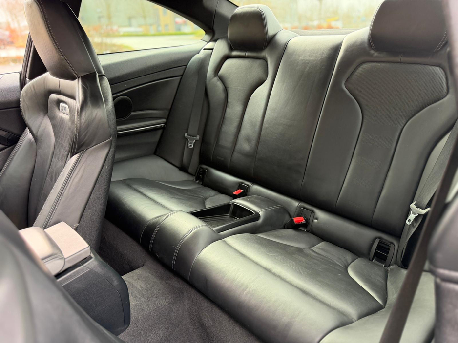 2014 BMW M4 - image 19