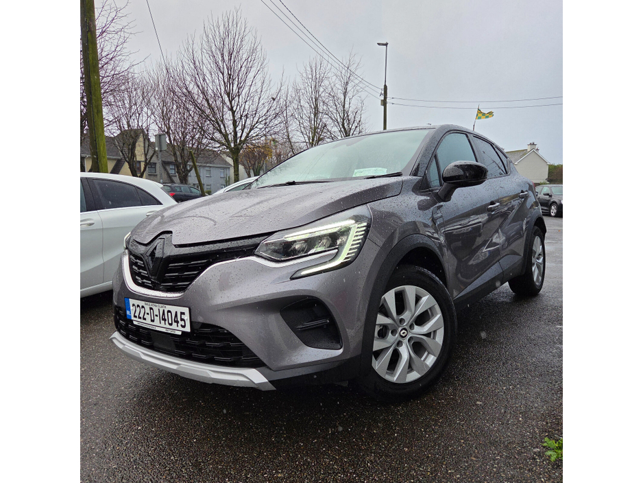 2022 Renault Captur 1.0 TCe 90 DFull Iconic €19,999