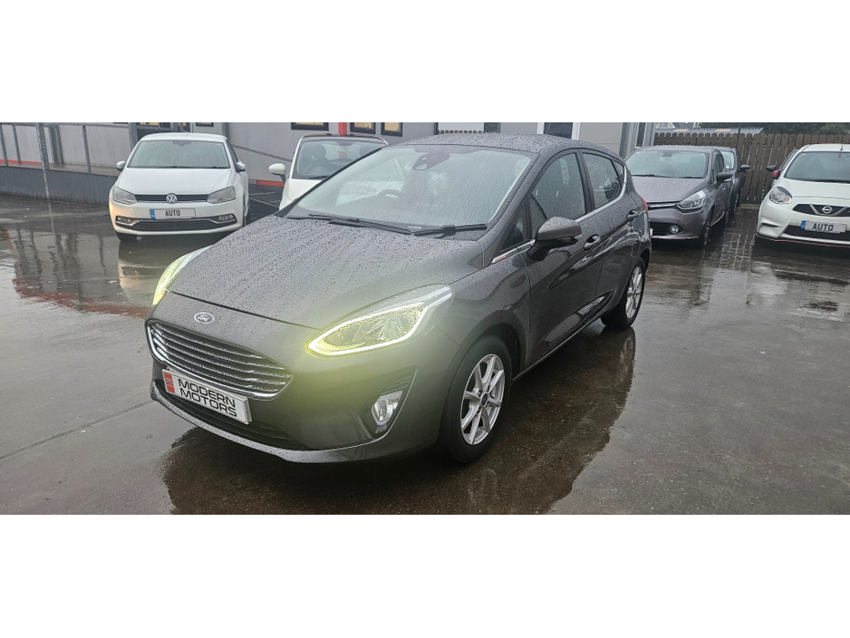 2018 Ford Fiesta ZETEC 1.1 petrol 84bhp 5dr new model €9,950