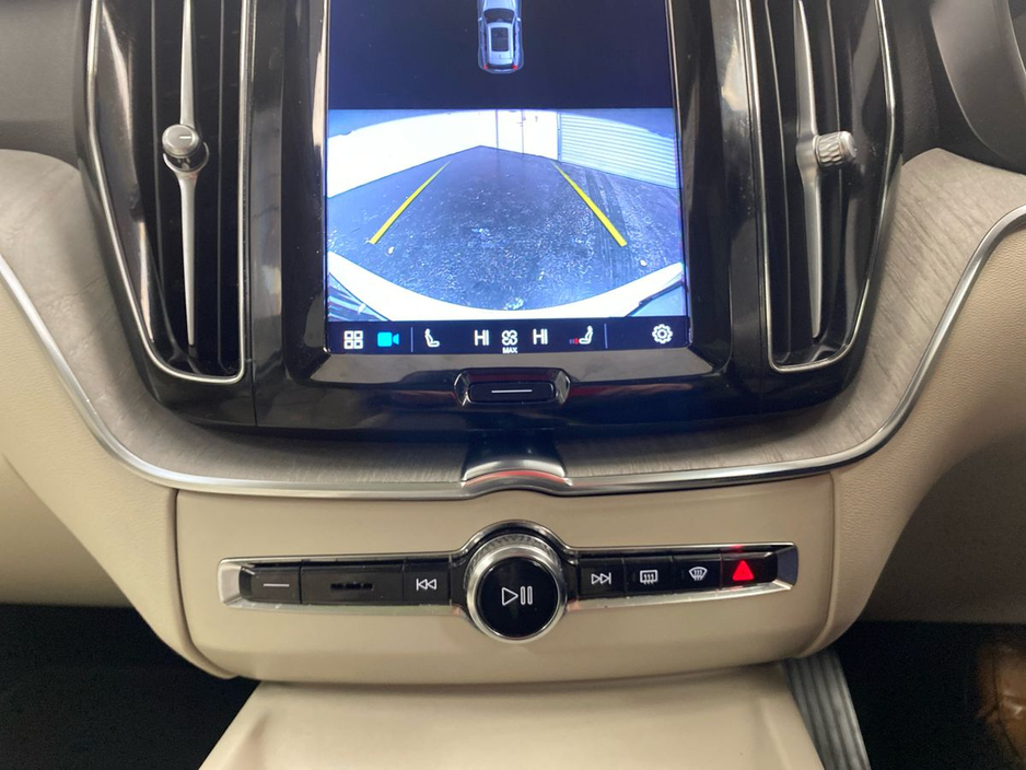 2023 Volvo XC60 2 YEARS VOLVO SELEKT WARRANTY T6 core PHEV 350hp €42,995