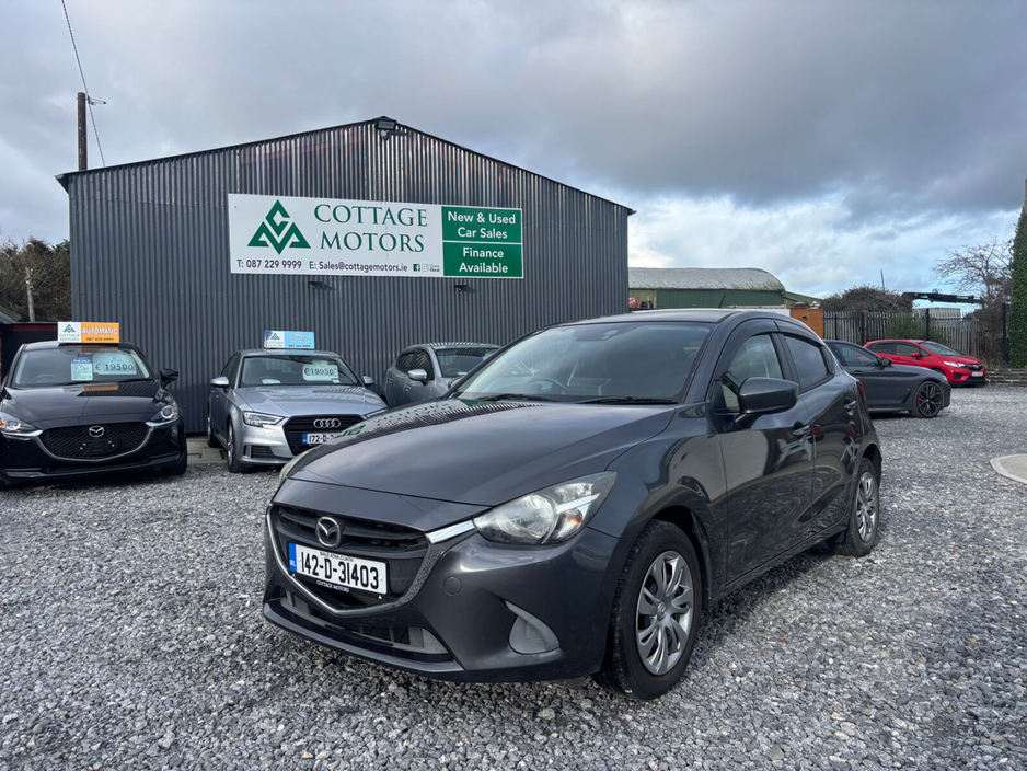 2014 Mazda Demio - image 2