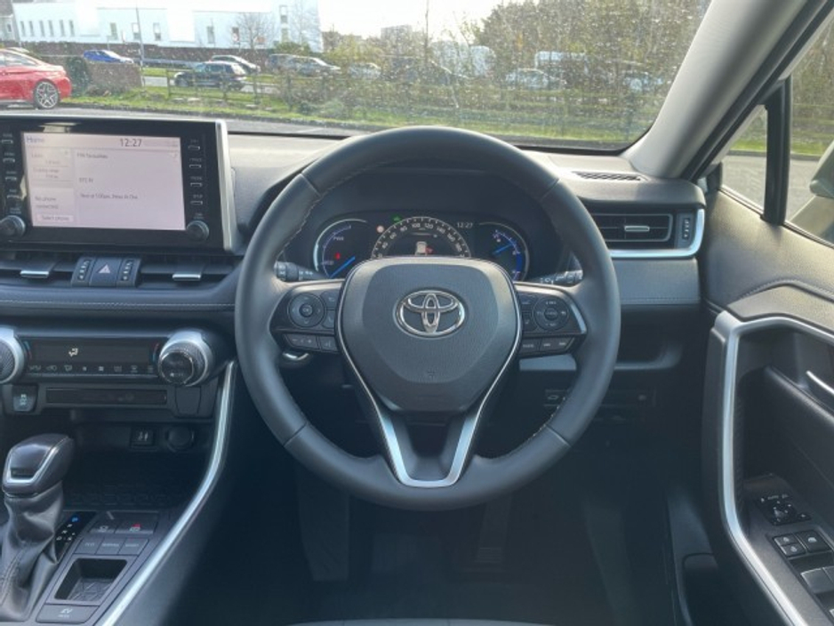 2019 Toyota Rav4 - image 10