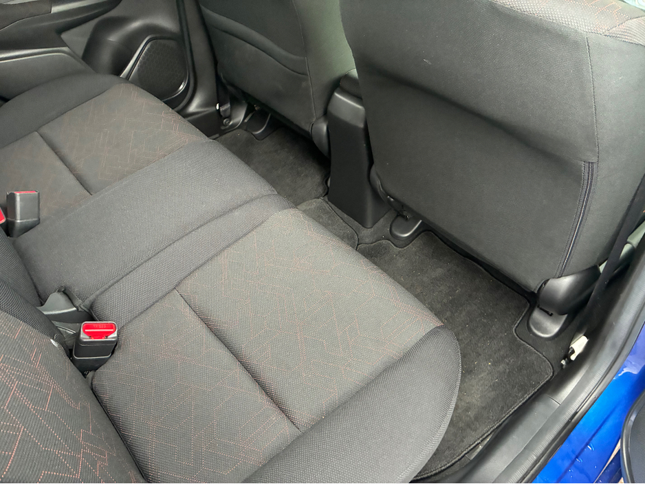 2014 Honda Fit - image 10