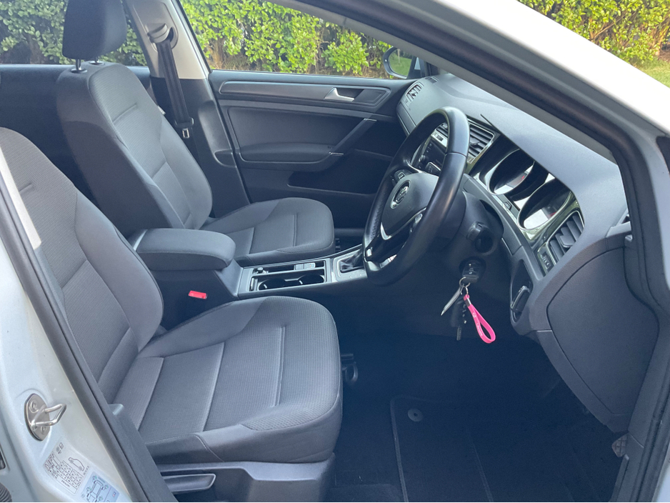 2018 Volkswagen Golf - image 21