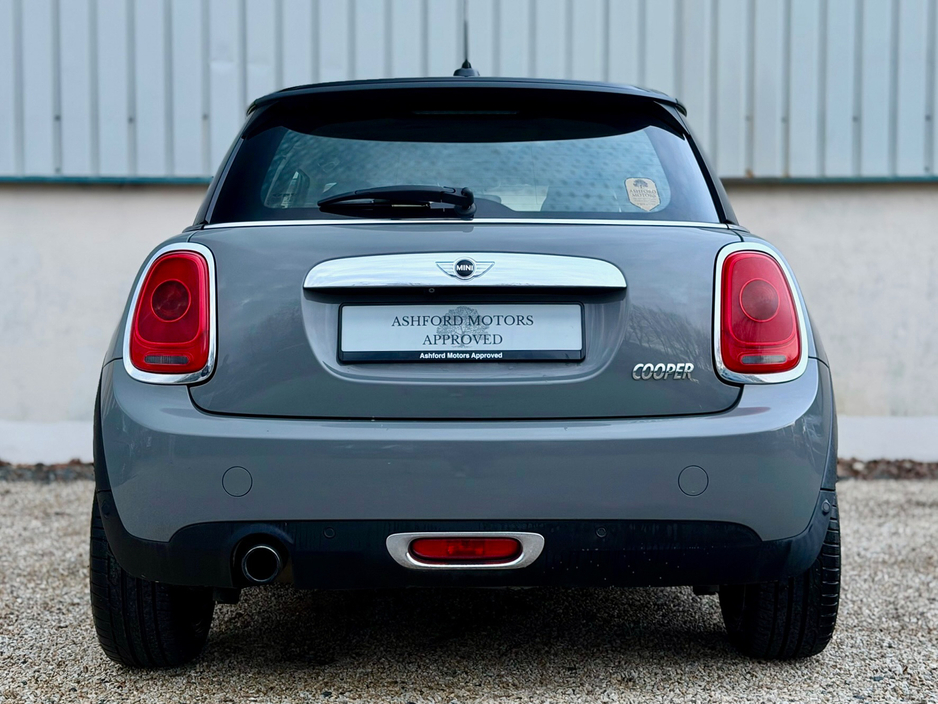 2015 MINI Hatch 1.5 3DR AUTO COOPER €12,950