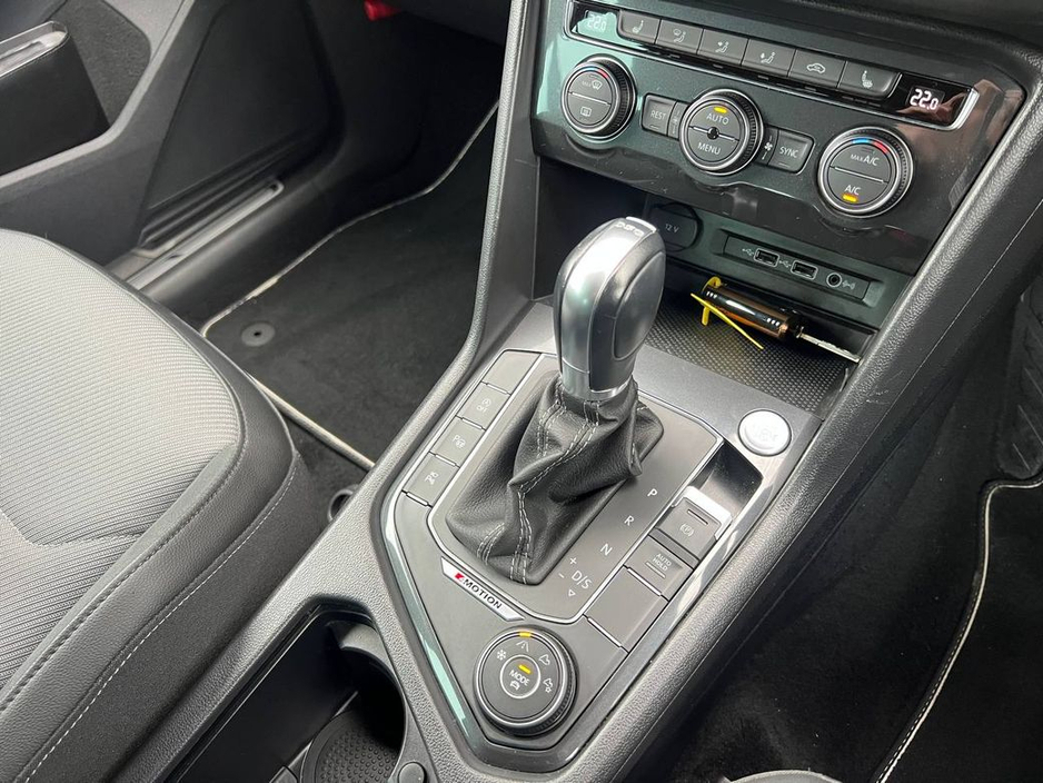 2019 Volkswagen Tiguan - image 11