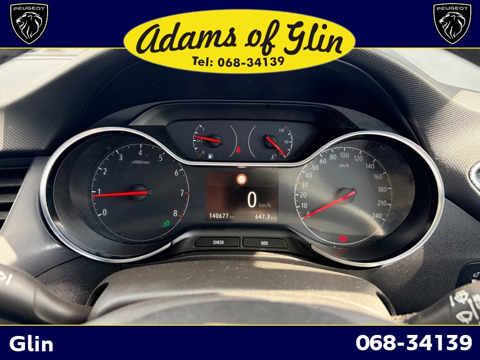 2021 Opel Crossland - image 11