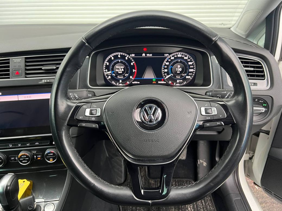 2020 Volkswagen Golf VARIANT 1.2 TSI * HUGE SPEC * // APPLE CARPLAY/ANDROID AUTO // 360 PARKING SENSORS // DIGITAL CLUSTER €19,950