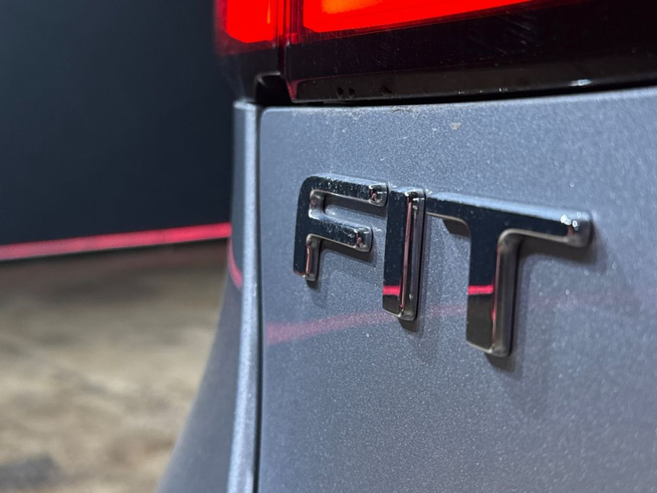 2020 Honda Fit - image 10