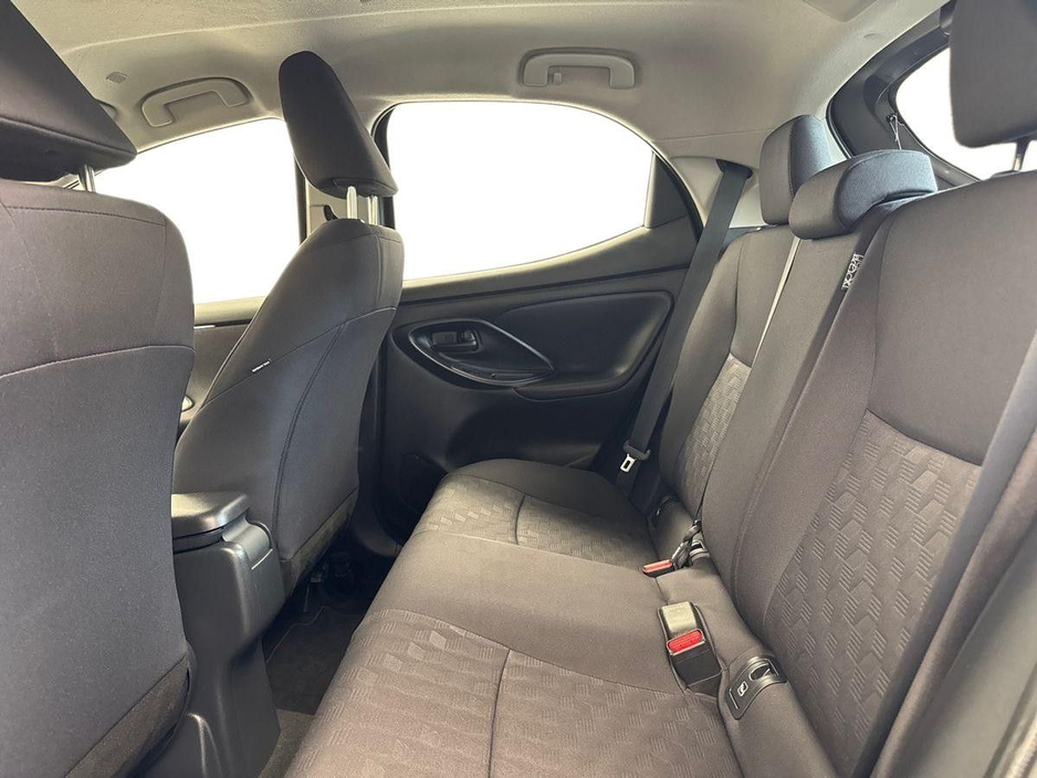 2025 Mazda Mazda2 - image 10