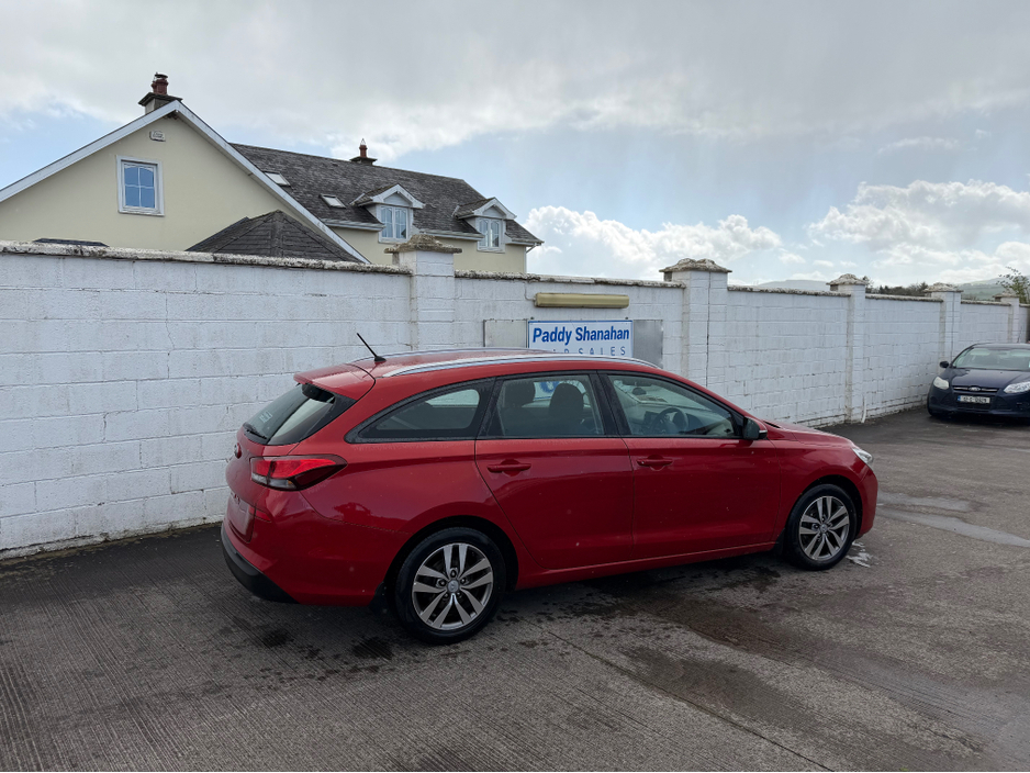 2018 Hyundai i30 - image 6