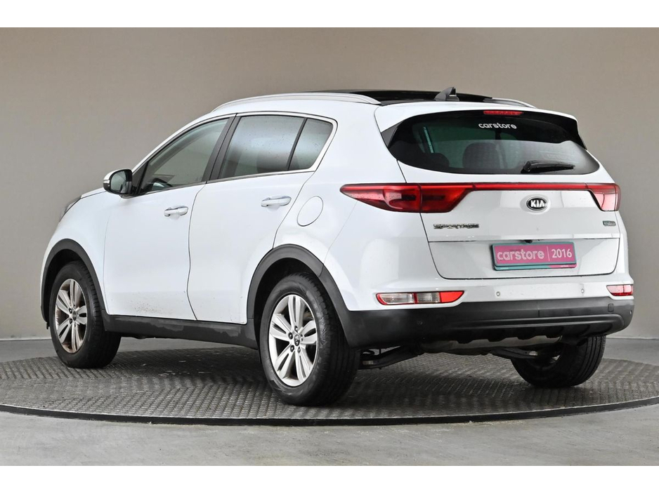 2016 Kia Sportage - image 6