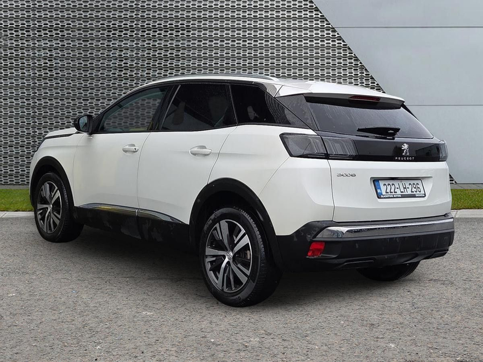 2022 Peugeot 3008 - image 6