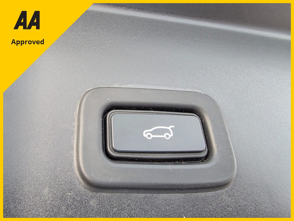 2021 Land Rover Range Rover Evoque - image 10