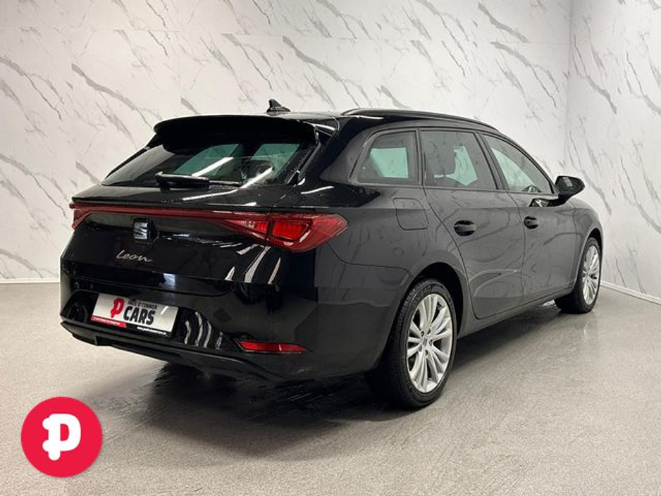 2021 SEAT Leon - image 8