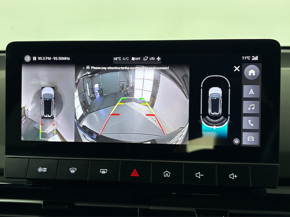 2023 MG 4 - image 19