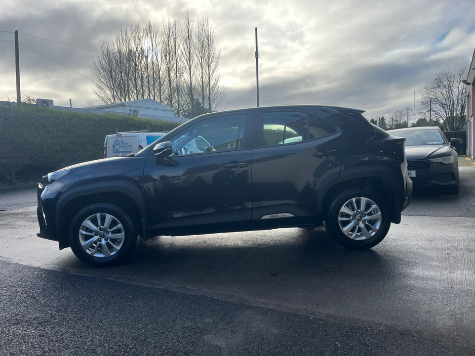 2023 Toyota Yaris Cross 1.5 Hybrid CVT Luna €25,950