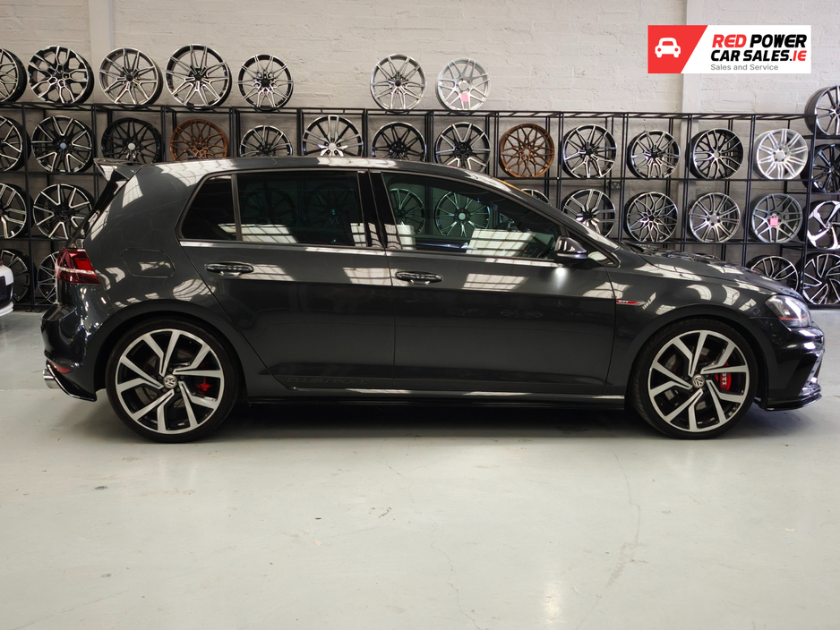 2016 Volkswagen Golf GTI Clubsport Track Edition//LOW KMs €29,450