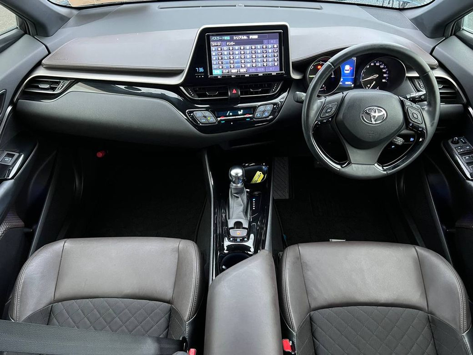 2017 Toyota C-HR 1.8 HYBRID/ HALF LEATHER HEATED SEATS // DIAMOND CUT ALLOYS// FULL SERVICE HISTORY / €17,900