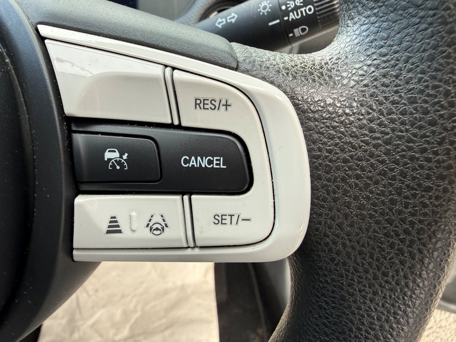 2022 Honda Fit - image 18