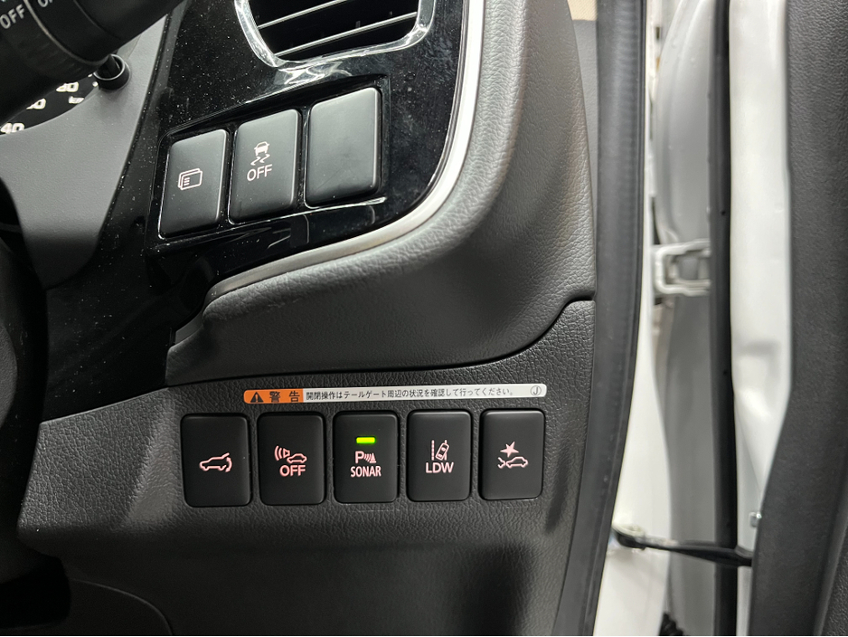 2019 Mitsubishi Outlander €18950! 2019 MITSUBISHI OUTLANDER PHEV G 2.4 AUTOMATIC / CRUISE CONTROL / 360° PARKING CAMERA / PADDLE SHIFTER / ELECTRIC HEATED SEATS / HEATED STEERING WHEEL €18,950