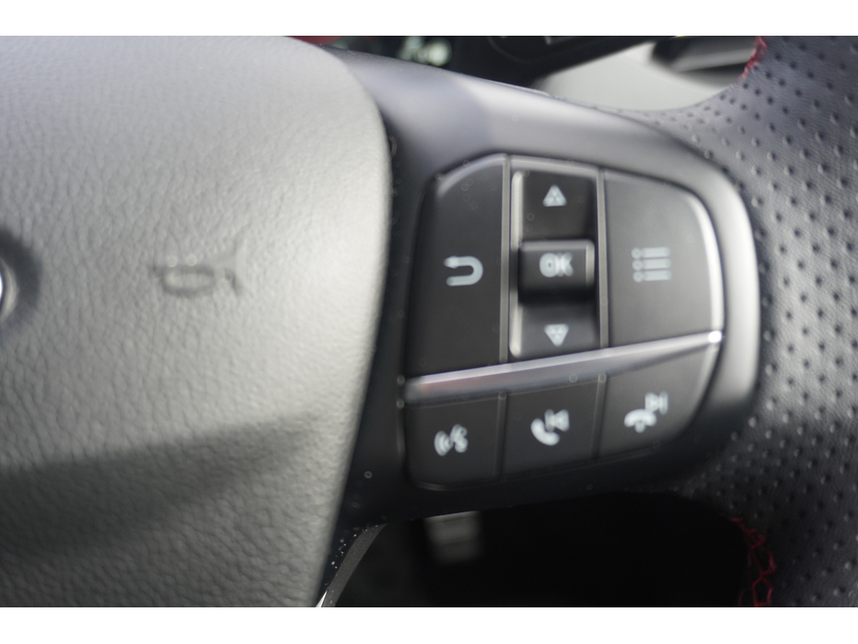 2025 Ford Focus - image 26