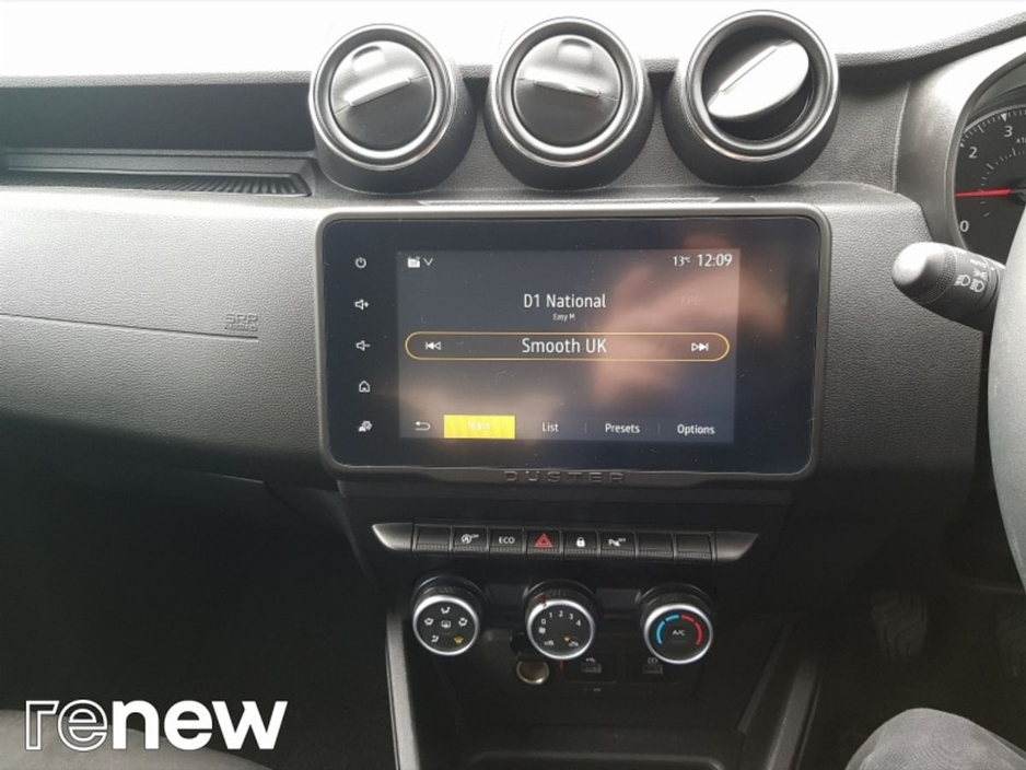 2022 Dacia Duster - image 16