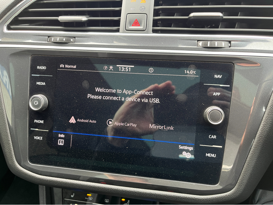 2023 Volkswagen Tiguan Allspace - image 25