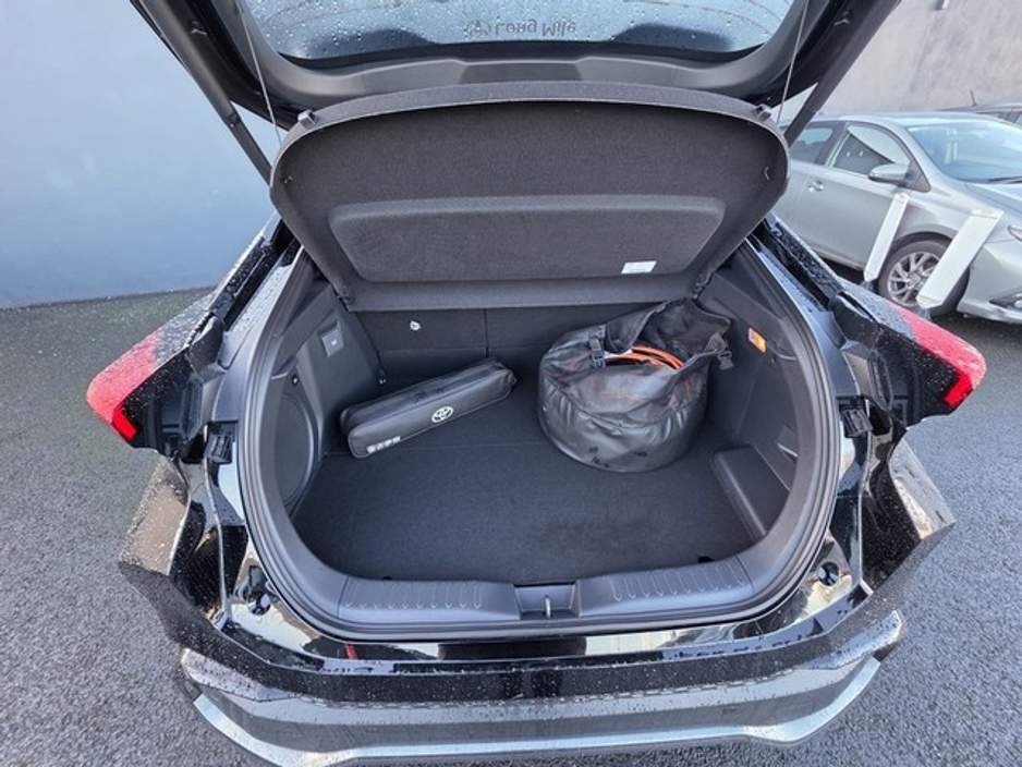 2025 Toyota C-HR 2.0 Phev Gr Sport 5dr €42,949