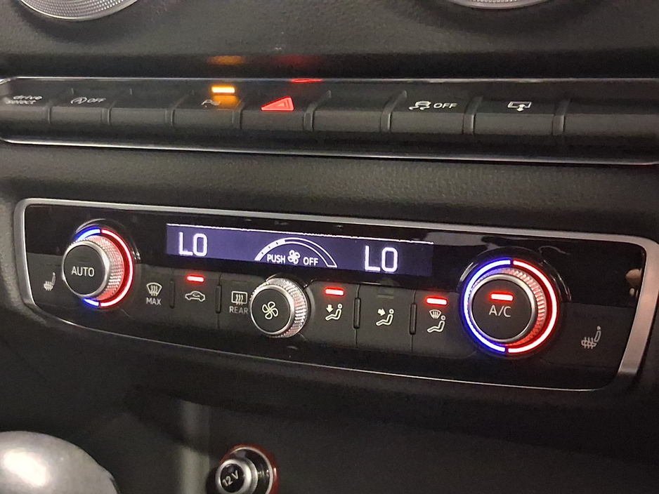 2015 Audi A3 - image 11