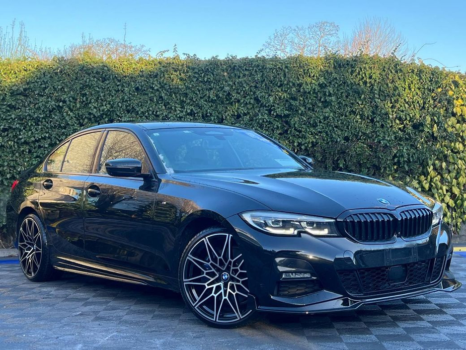 2020 BMW 3 Series 330e M-SPORT COMPETITION 2.0 HYBRID // 19" M-SPORT ALLOYS // LEATHER/SUEDE INTERIOR // DIGITAL CLUSTER €29,900
