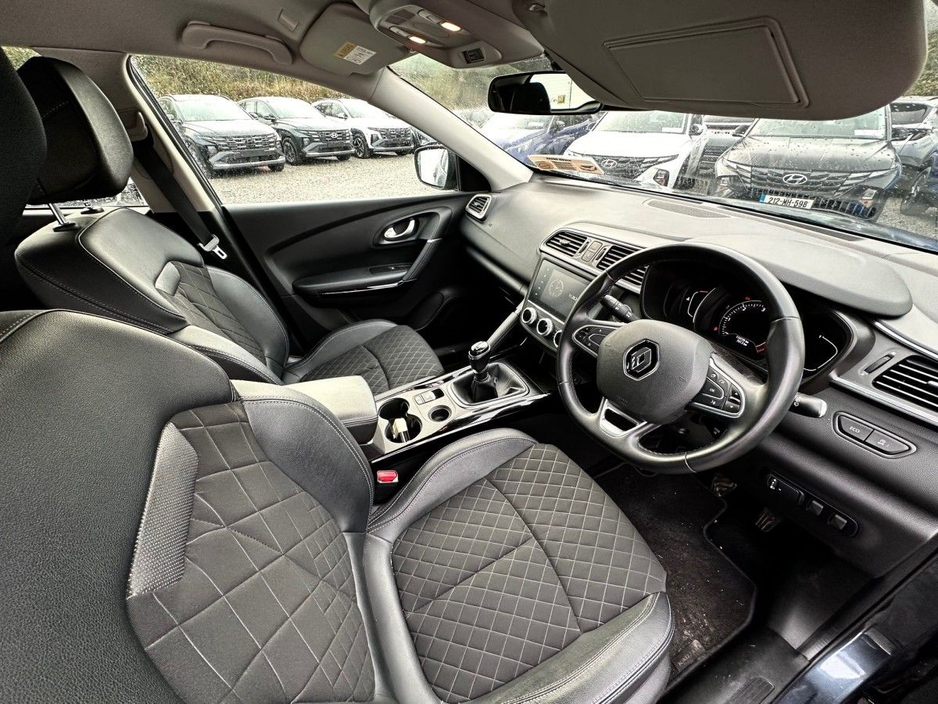2020 Renault Kadjar - image 8