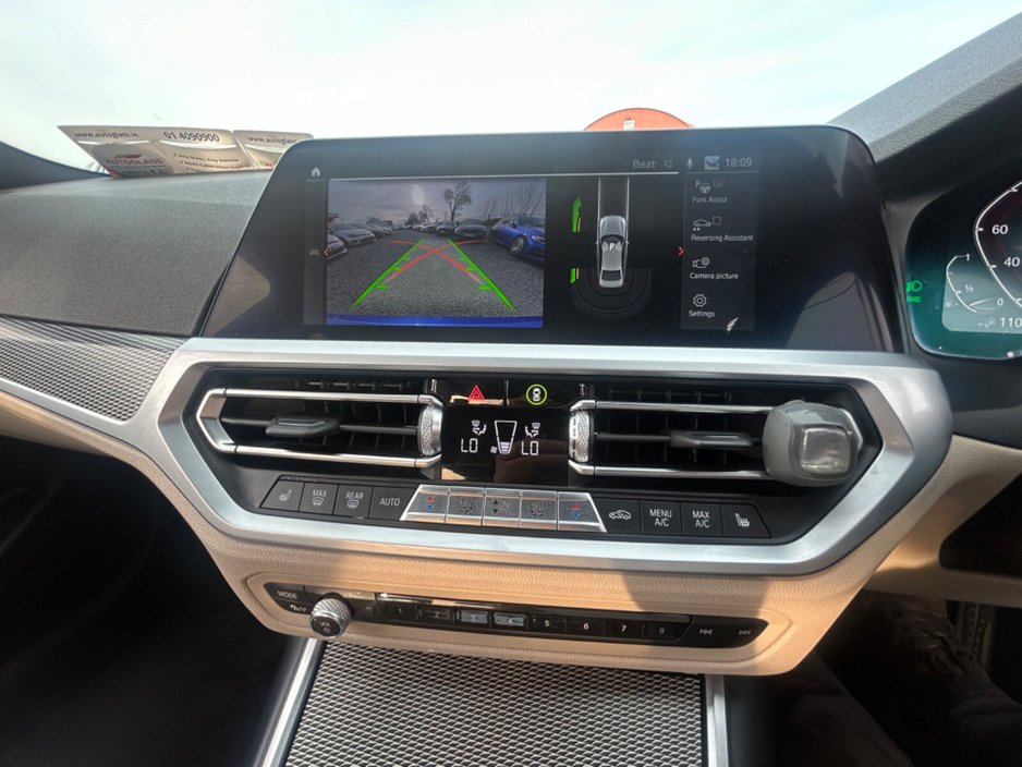 2019 BMW 3 Series - image 18