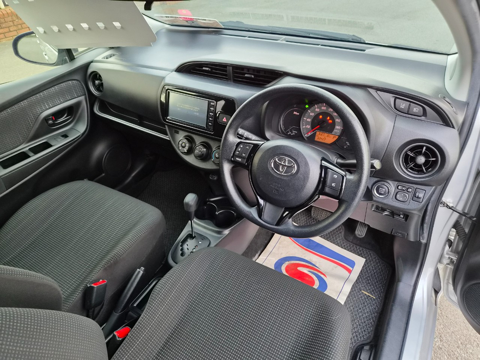 2019 Toyota Vitz - image 10
