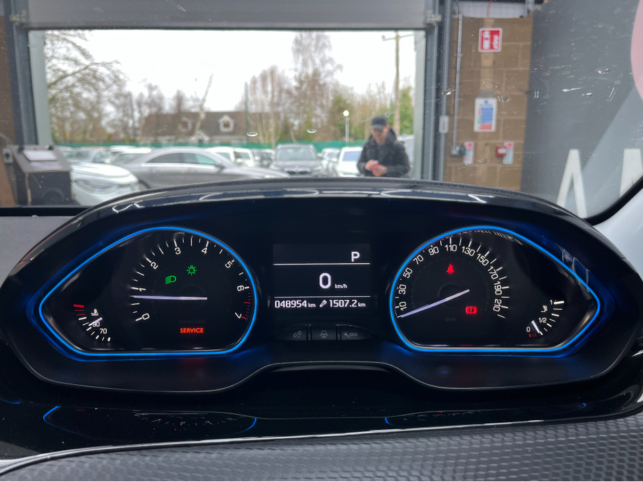 2017 Peugeot 2008 - image 19