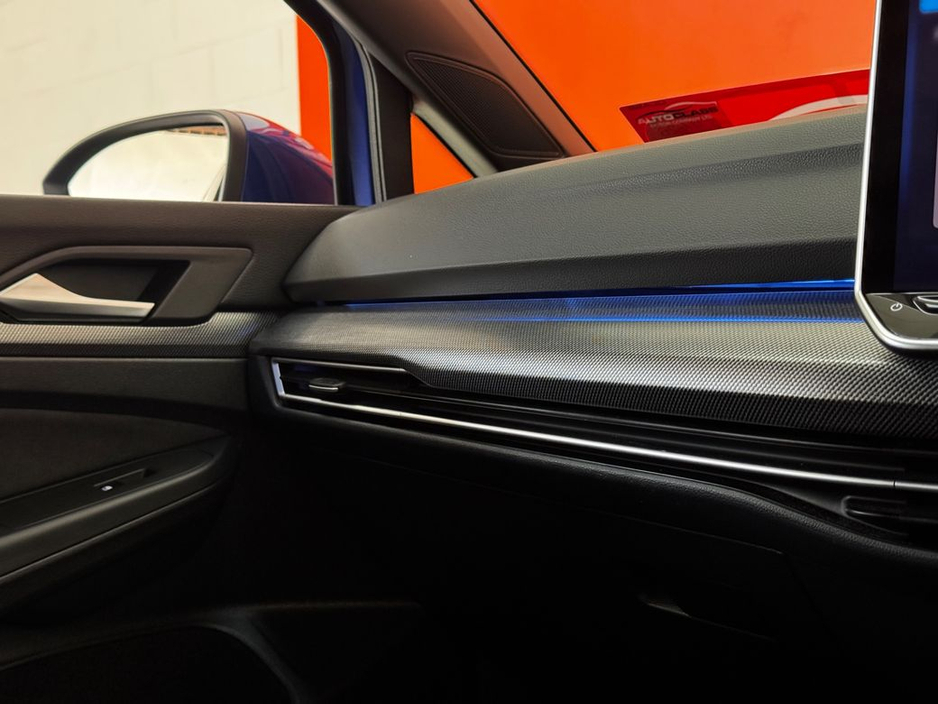 2024 Volkswagen Golf - image 19