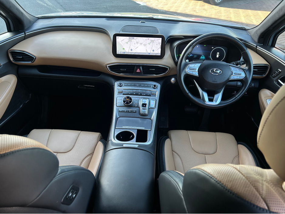 2022 Hyundai Santa Fe - image 10