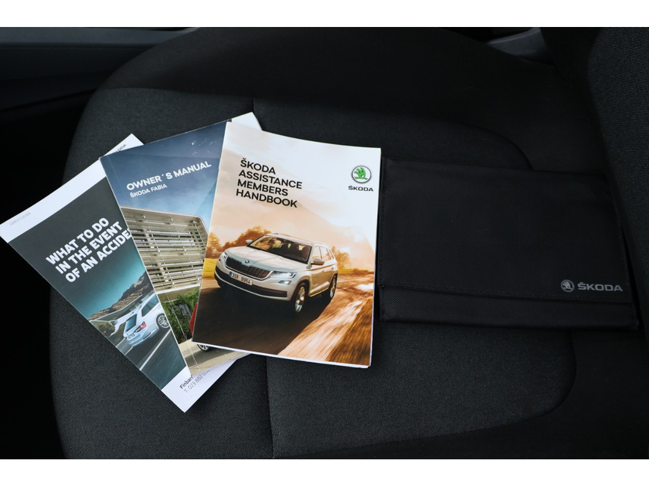 2020 Skoda Fabia - image 24