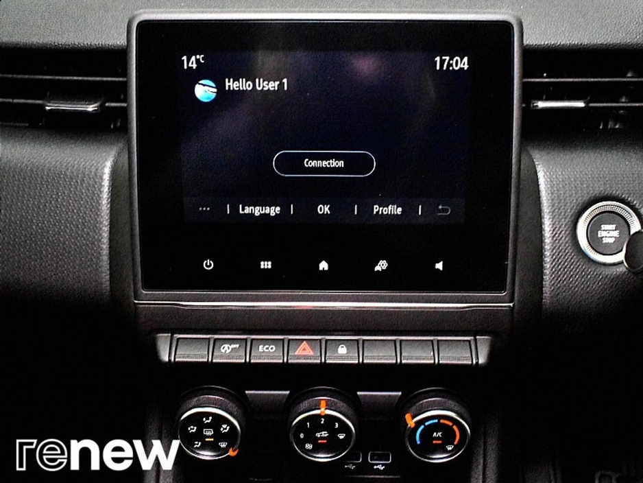 2021 Renault Clio - image 25