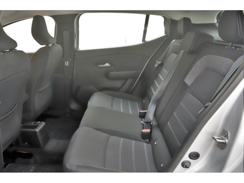 2023 Dacia Sandero Stepway - image 16