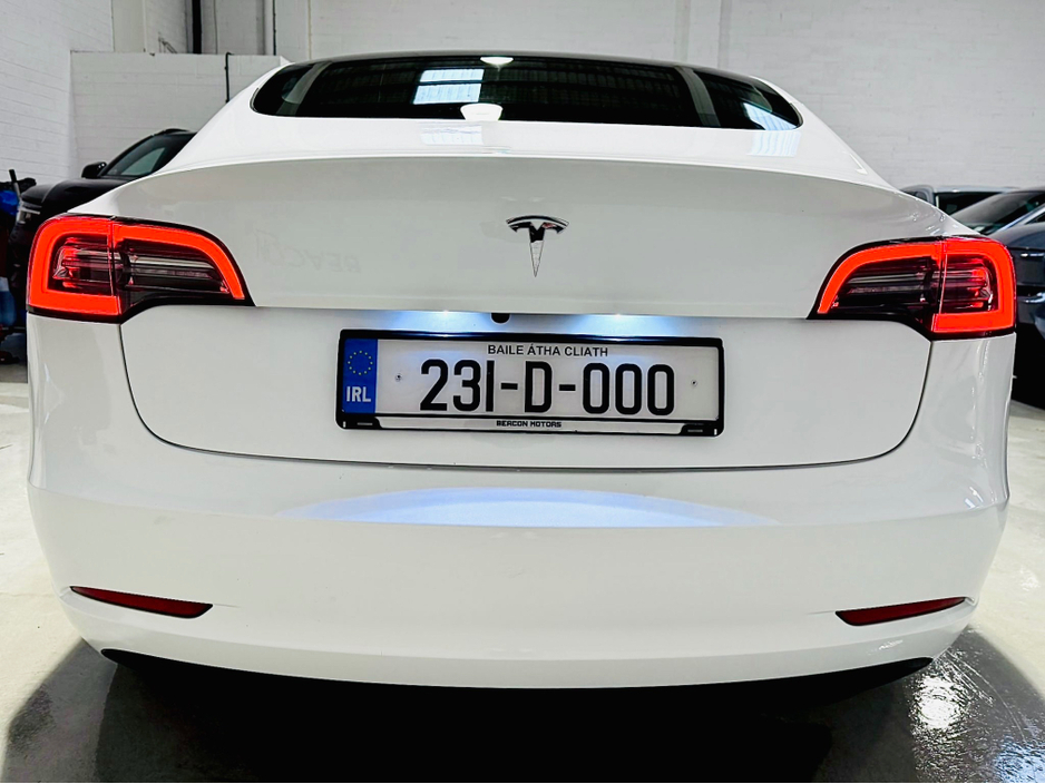 2023 Tesla Model 3 - image 7