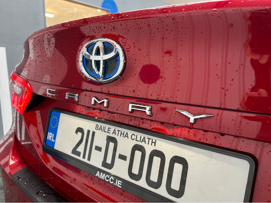 2021 Toyota Camry €27950 2021 TOYOTA CAMRY G 2.5 AUTOMATIC / CRUISE CONTROL / REVERSE CAMERA / HEATED SEATS AND MORE €27,950