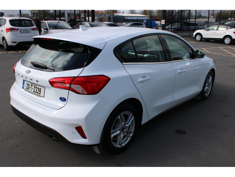 2020 Ford Focus - image 5